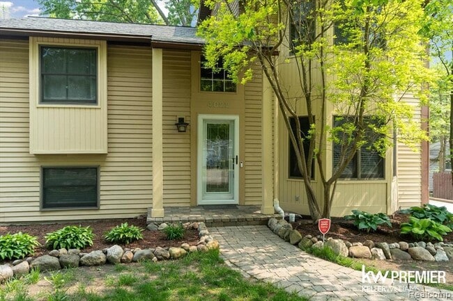 Photo - 4022 Hazelett Dr