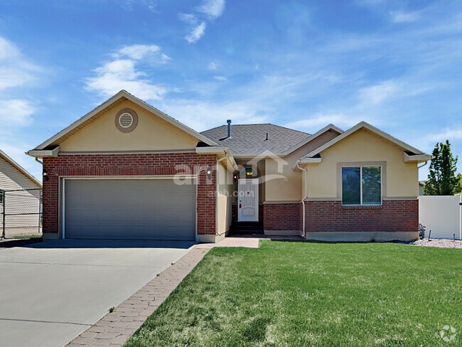Building Photo - 416 N 3335 W Rental