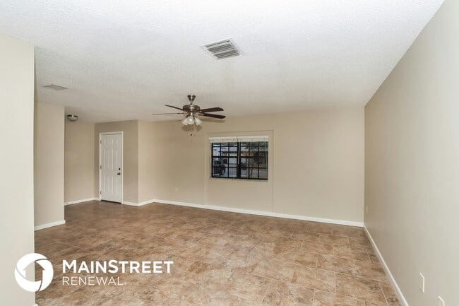 Photo - 1173 Brook St NE