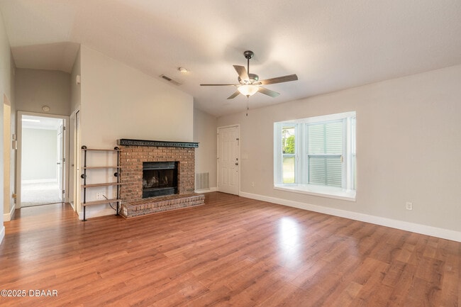 Photo - 1599 Courtland Blvd