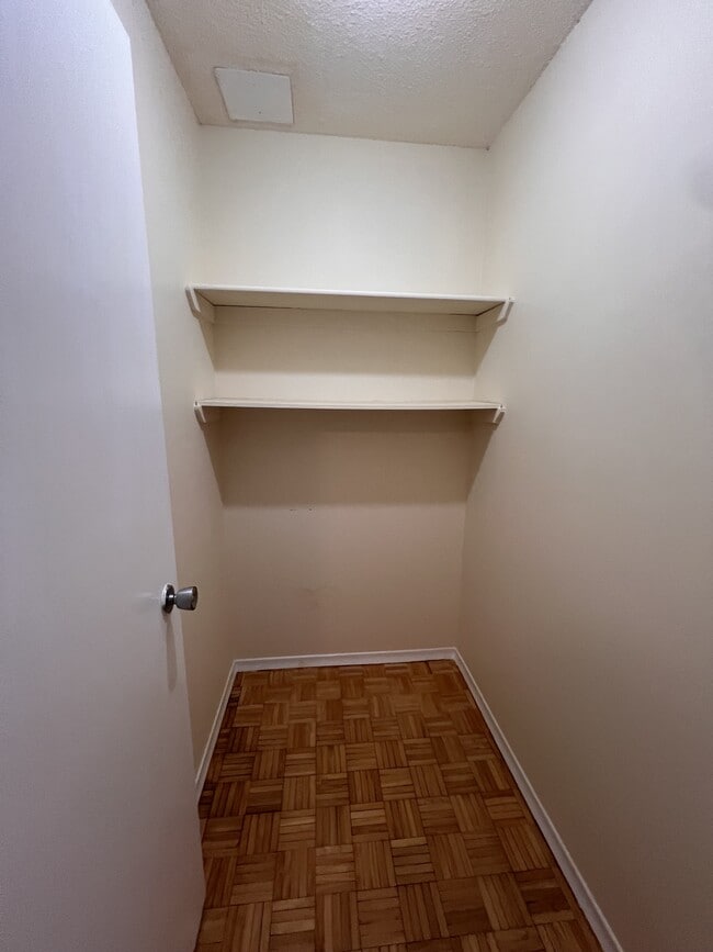 Photo - 800 Riddell Ave N Unit 303