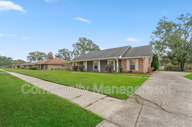 Photo - 6225 Chattanooga Dr