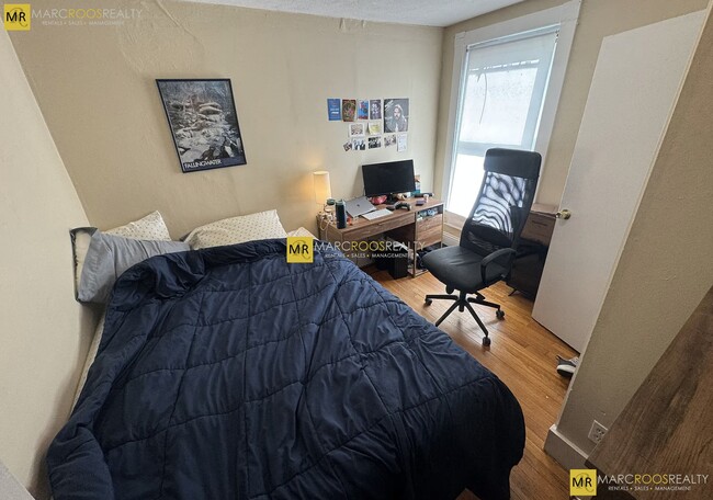 Photo - 218 Cambridge St