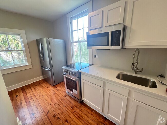 Building Photo - 1 Bedroom 1 Bath Apartment in Wraggsboro -...