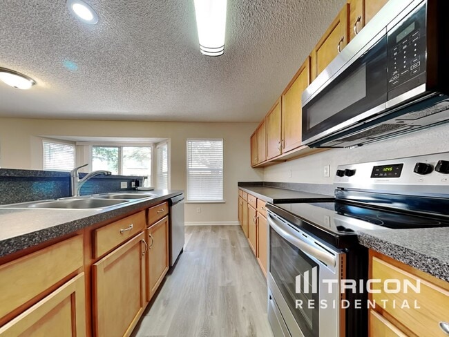 Photo - 7134 Beekman Lake Dr