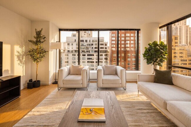 Photo - 525 E 72nd St Unidad SI ID1330814P