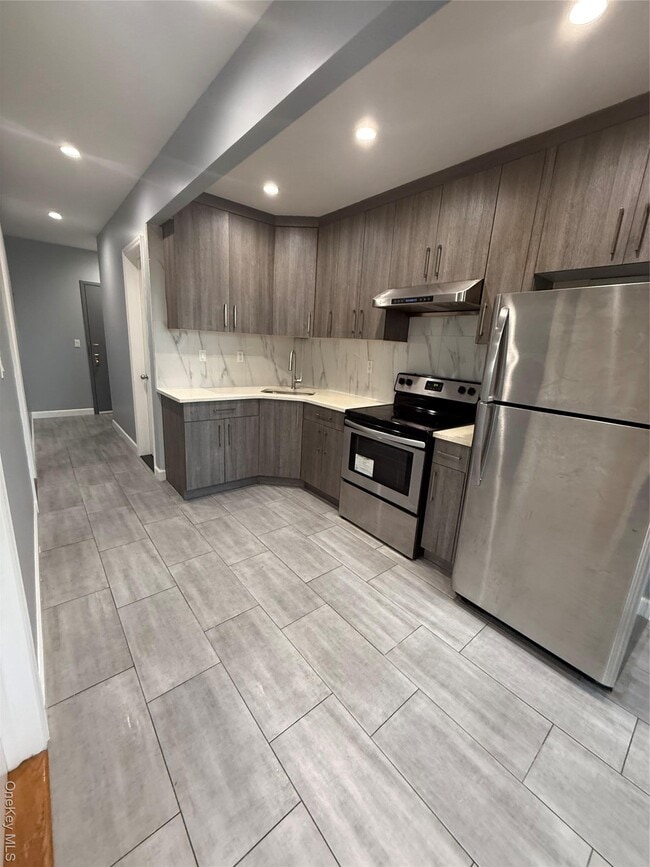 Photo - 66-76 Fresh Pond Rd