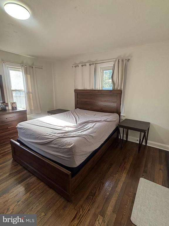 Photo - 310 Frazer Pl