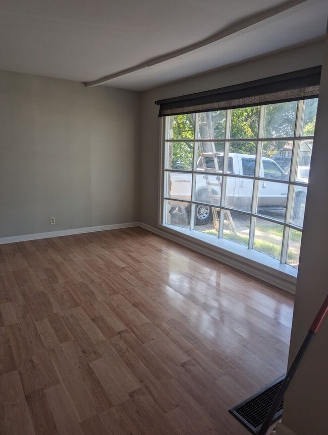 Photo - 4 Bed & 2 Bath House