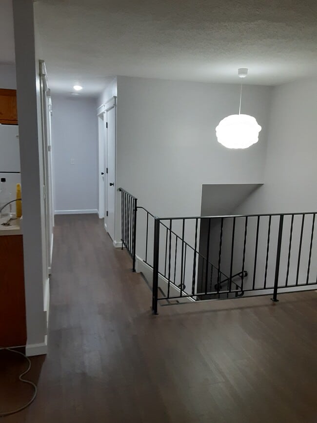 Entry and hallway - 210 Leighton Dr Unit 2