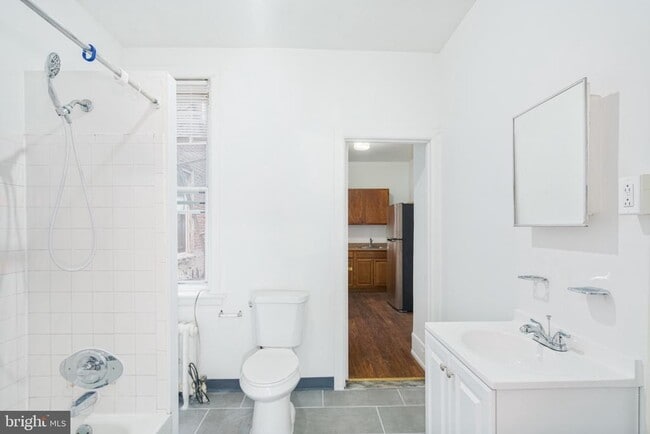 Photo - 4039 N Broad St