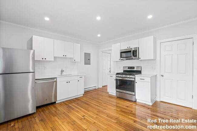 Photo - 301 Hancock St Unit 1