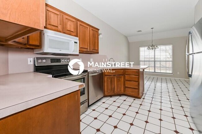 Photo - 4 Bedroom Pet-Friendly Home in Edmond, OK ...