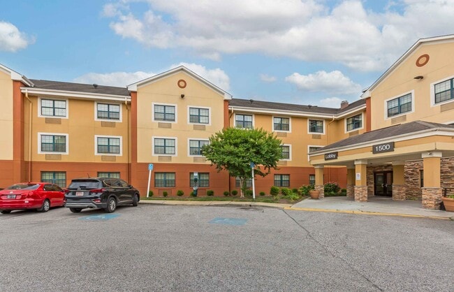 Furnished Studio-Baltimore - BWI Airport - Aero Dr.