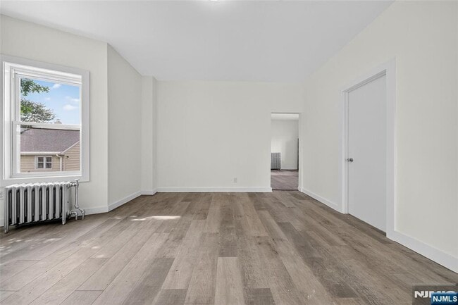 Photo - 66 Boulevard