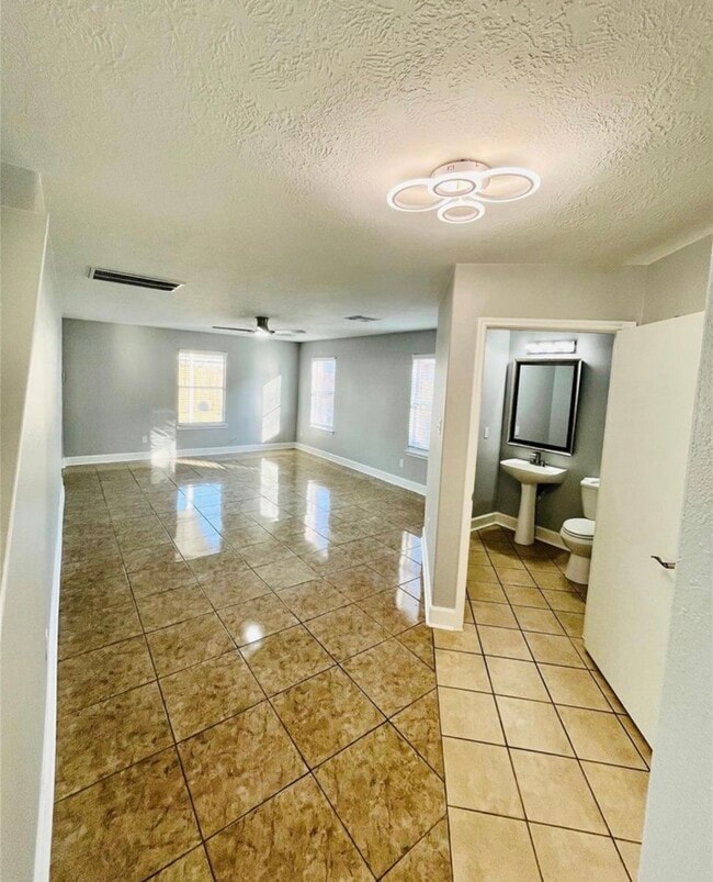 Building Photo - 17030 Cypresswood Glen Tr