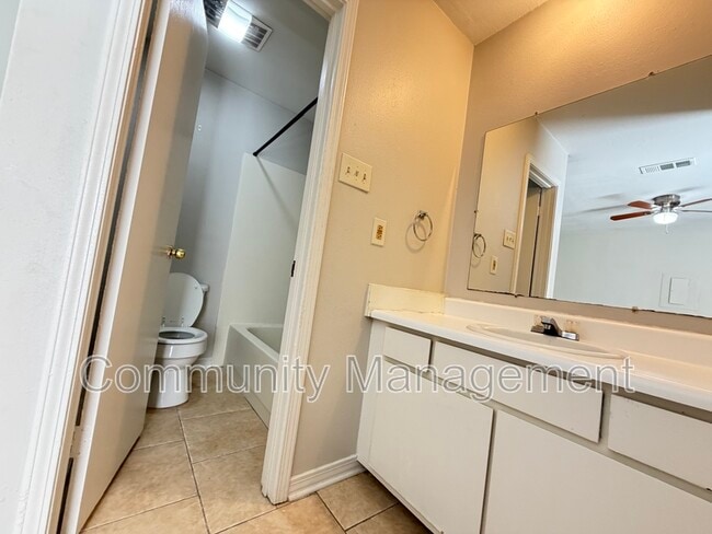 Photo - 3417 King Bradford Dr