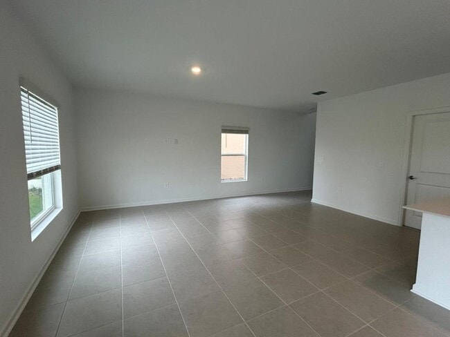 Photo - 5680 Portico Pl