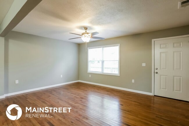 Photo - 209 W 97th St