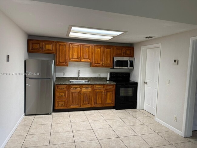 Photo - 7210 Southgate Blvd