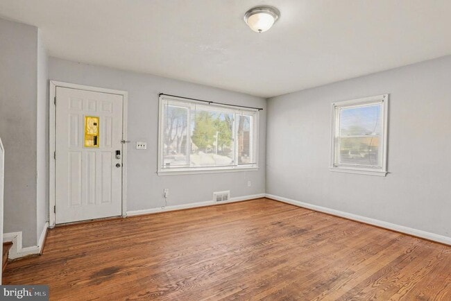 Photo - 1123 Elbank Ave