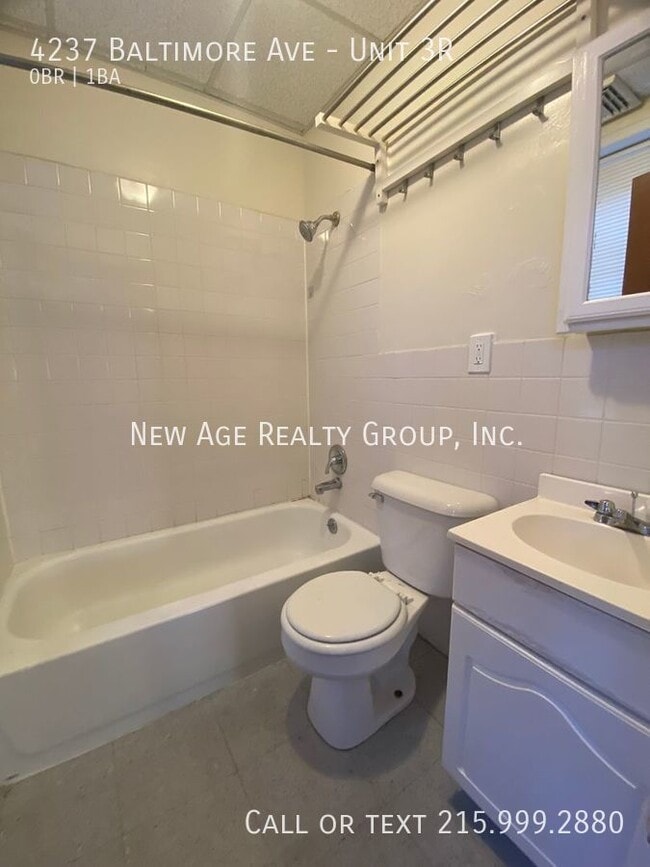 Photo - 4237 Baltimore Ave Unidad 3R