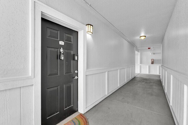 304 E South St