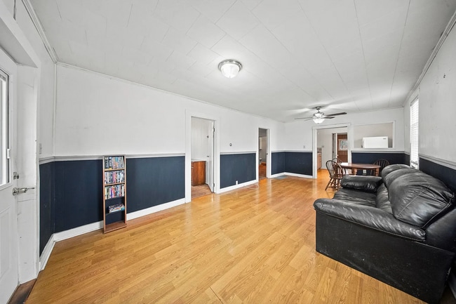 Photo - 1816 Pike St