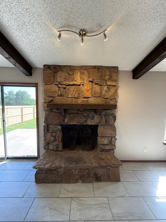 Photo - 3 Bed 2 Bath Duplex with 2 Car Garage. Gas Heat & Hot Water.