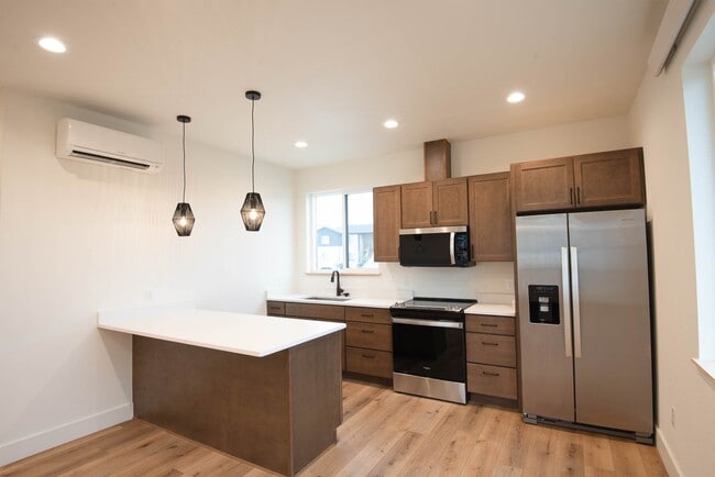 Photo - 1407 Windsor Dr