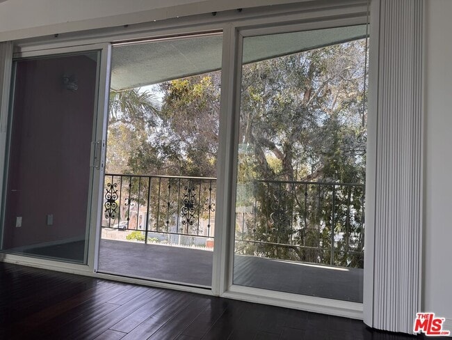 Photo - 2639 6th St Unidad 3