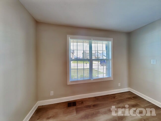 Photo - 1287 Eagle's View Dr