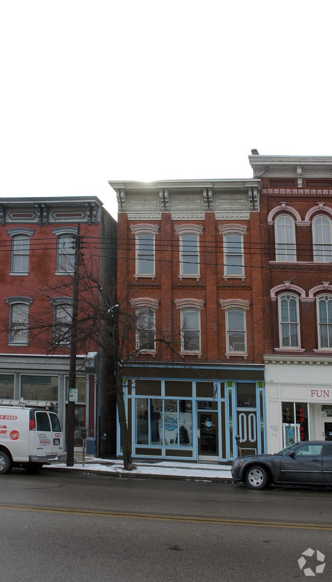 Building Photo - 2306 E Carson St