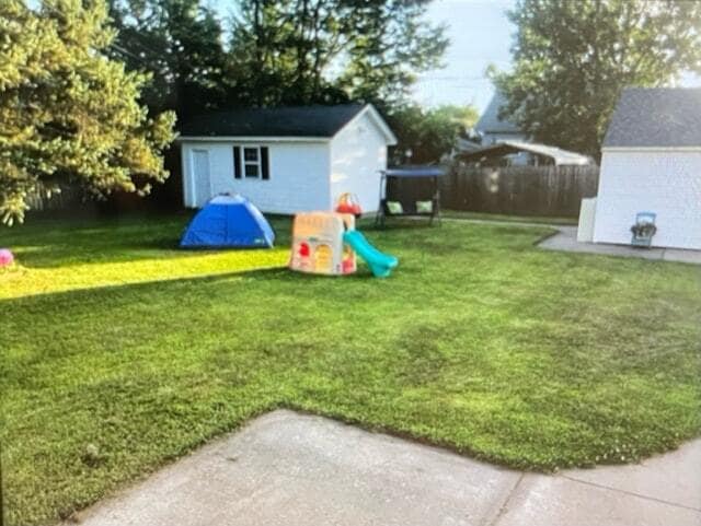 Photo - 641 12th St N