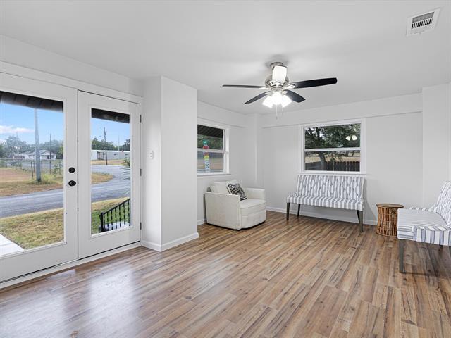 Photo - 611 Cherry St