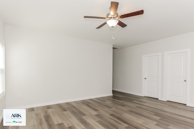 Photo - 2626 Hemphill St