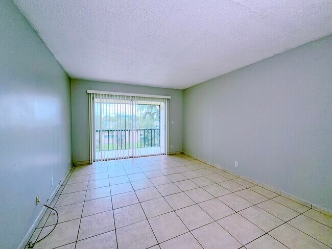 Photo - 460 NW 20th St Unit 3040