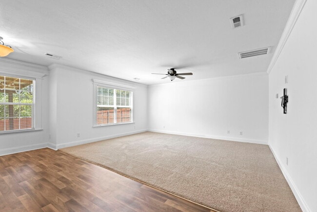 Photo - 317 Wynberry Ct