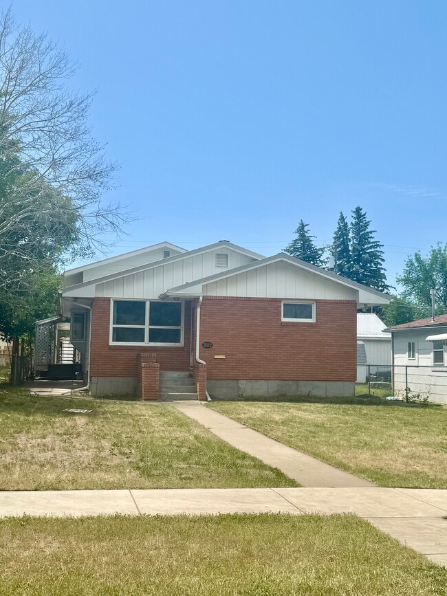 Photo - 1-3021 1st Ave S Casa