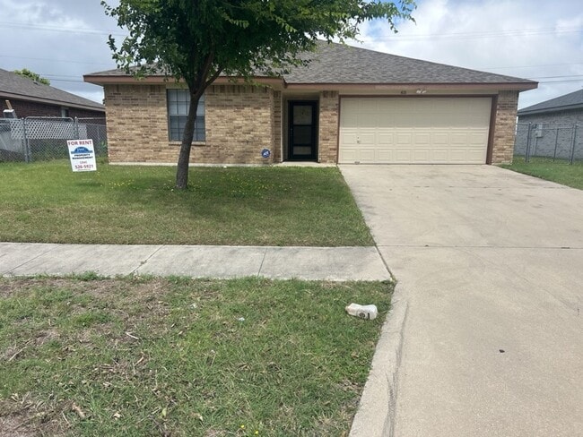 Building Photo - 621 Deloris Dr