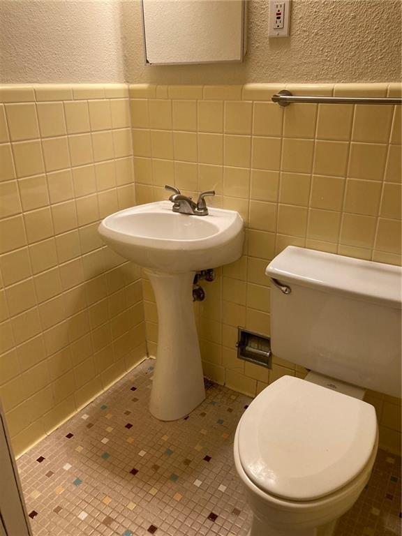 Photo - 2703 Swisher St Unit 100a
