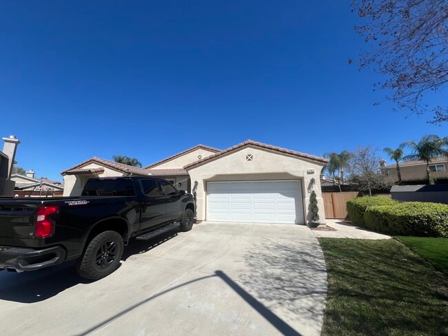 Photo - 27922 Crescent Ct