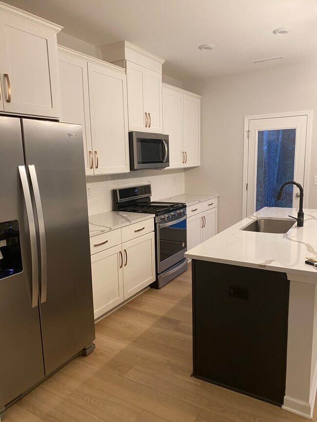 Photo - 800 Star Ridge Dr