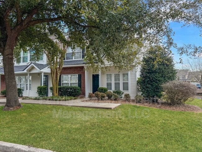 Photo - 200 Pond Pine Trail