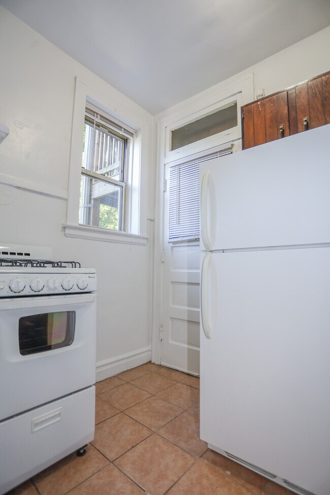 Photo - 5720 S Blackstone Ave Unit #1E