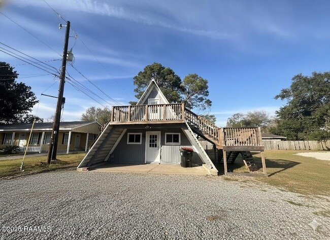 Photo - 547 E Pont Des Mouton Rd