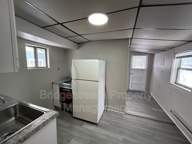 Photo - 539 S Monroe St