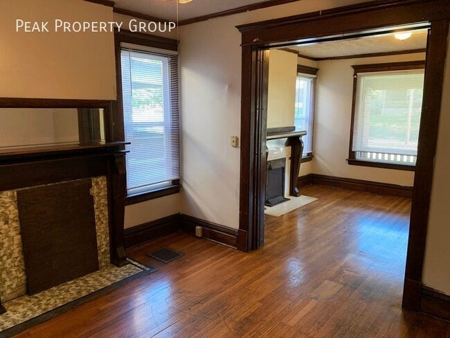 Photo - 293 E 14th Ave