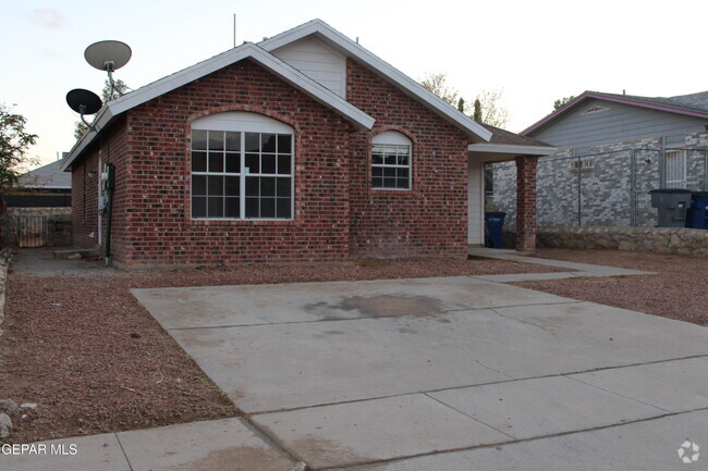 Building Photo - 11756 Bell Tower Dr Rental