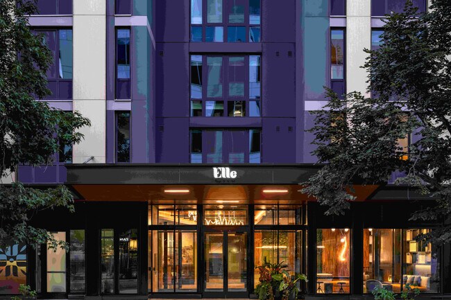 Photo - Elle